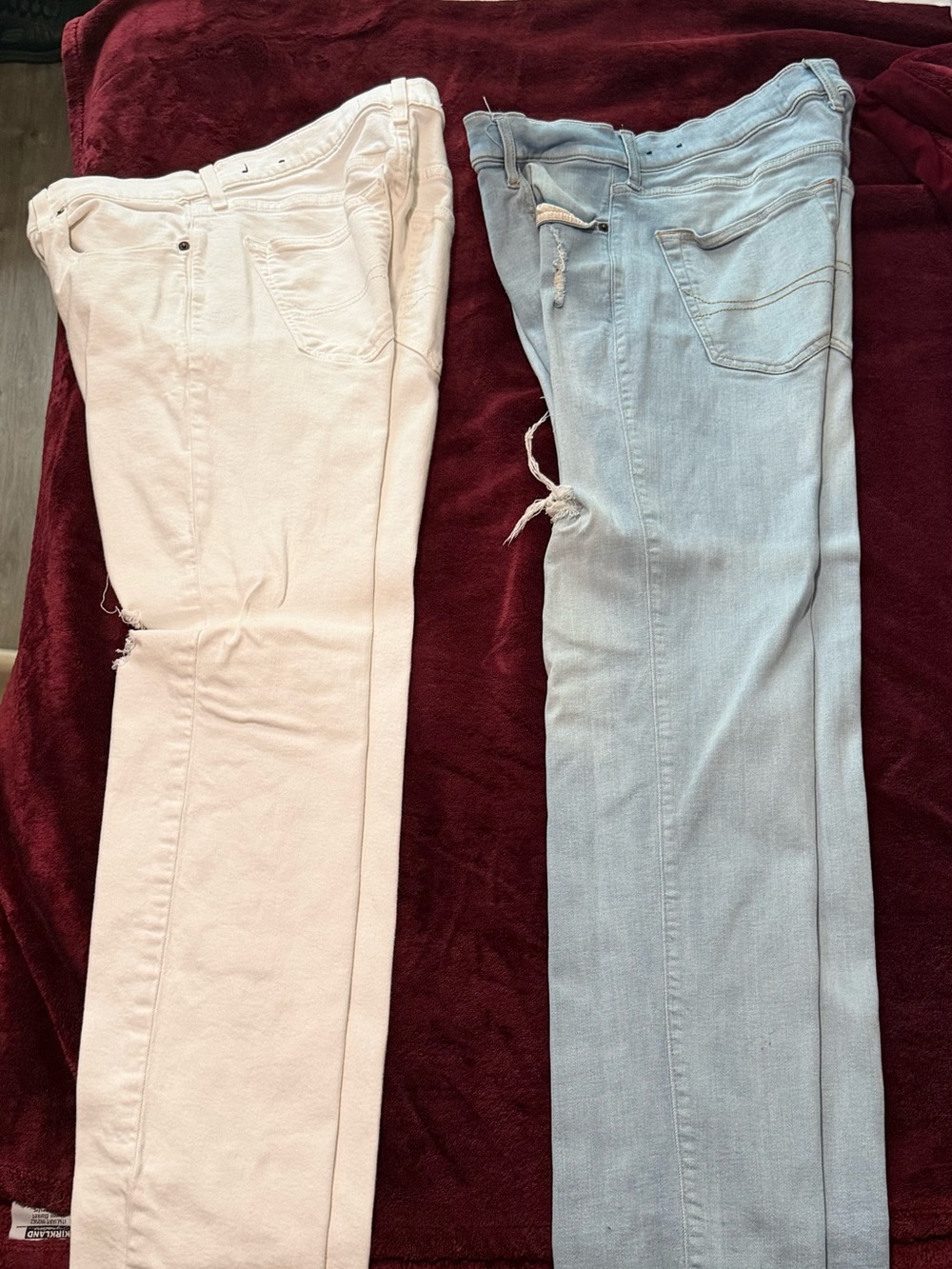 Men’s slim/Straight Jeans — Light Blue and White